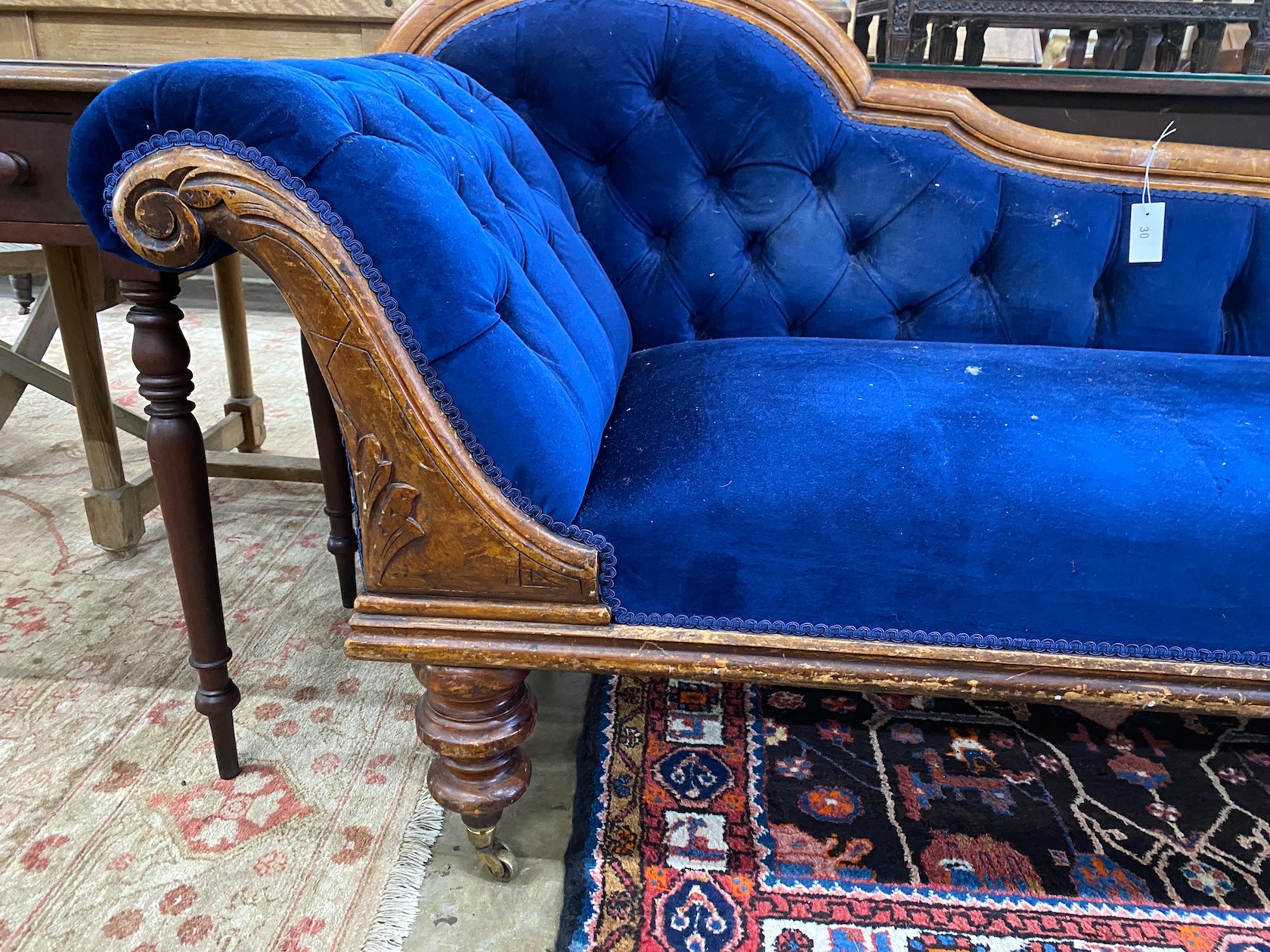 A Victorian mahogany chaise longue, length 170cm, depth 54cm, height 92cm
